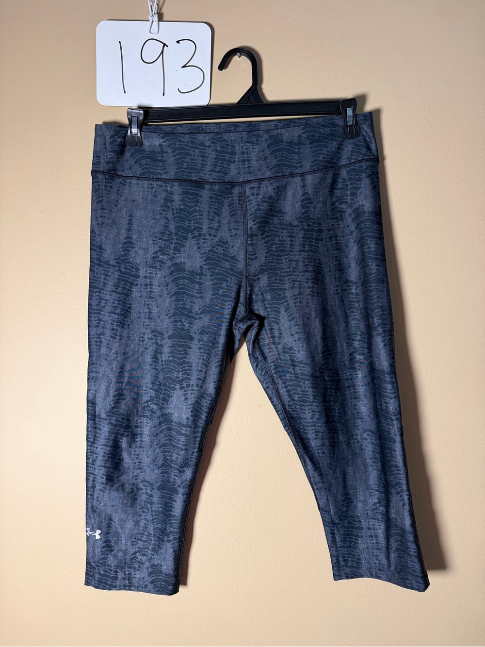 Under Armour Black & Charcoal Patterned Capri Leggings